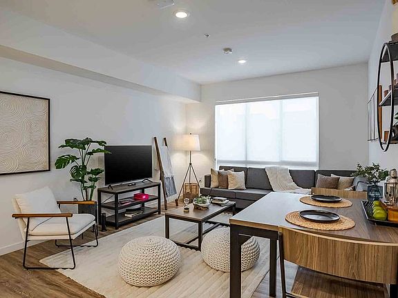 5th image of 1500 67th St #2-990611
