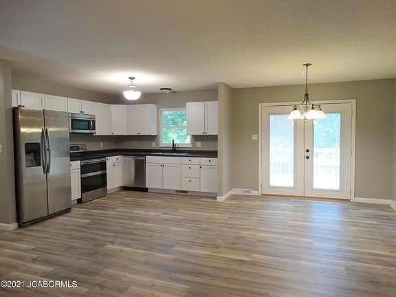 4th image of 5024 Woodhaven Dr