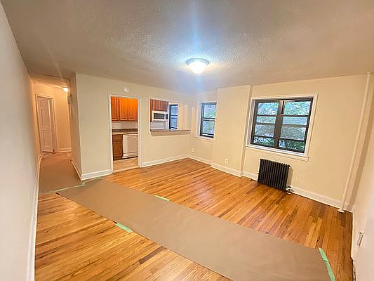3rd image of 20-74 Shore Blvd #2C