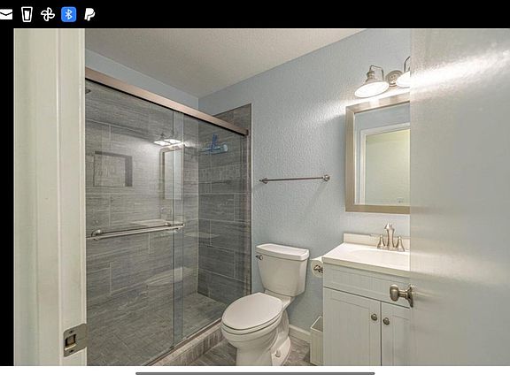 4th image of 10115 E Ave S