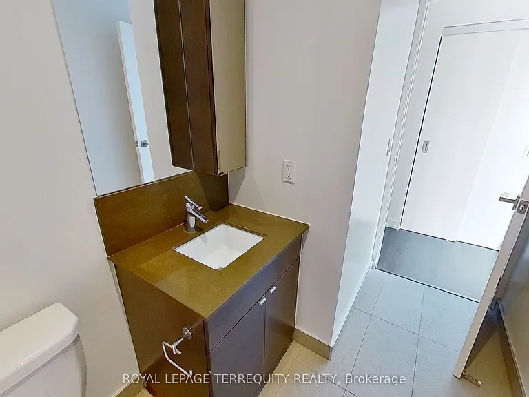 98 Lillian St #2317 — Photo 3