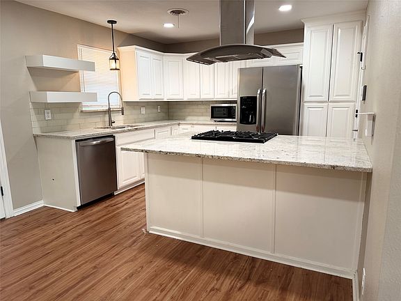 4th image of 4650 Sierra Madre Dr