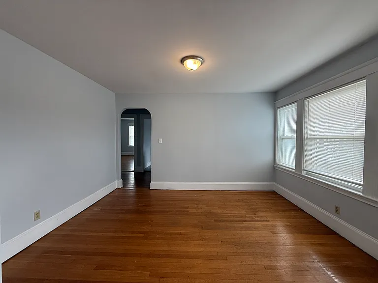 527 Gallivan Blvd #3 — Photo 7