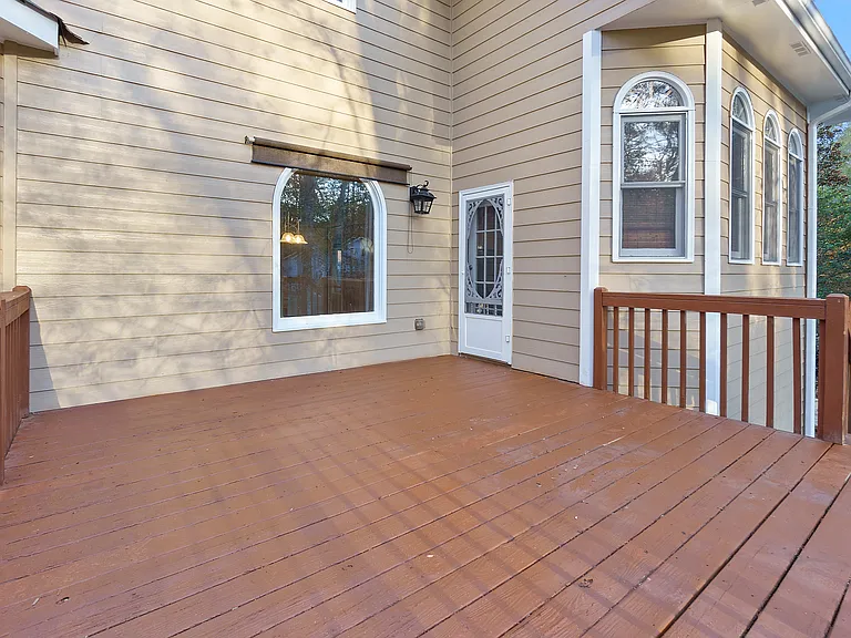 495 Pine Bough Ct — Photo 10