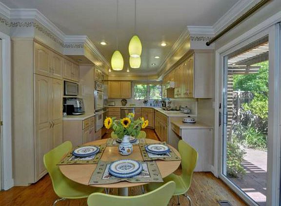 3rd image of 231 Vista Del Mar