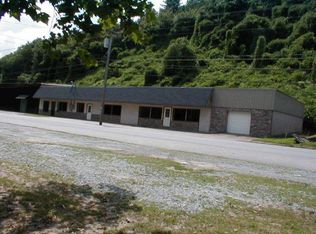 227 Tennessee Ave, Copperhill, TN 37317