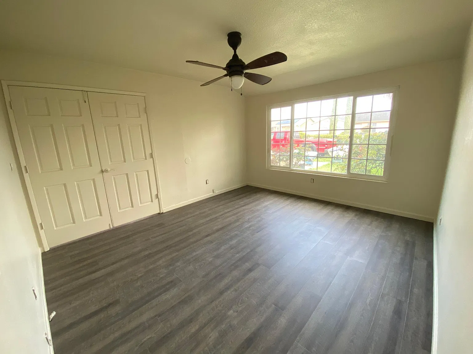 3942 Meadowbrook Cir — Photo 2