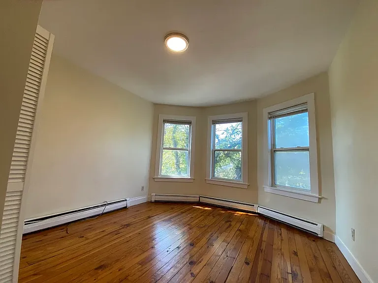 66 Pleasant St #2 — Photo 9