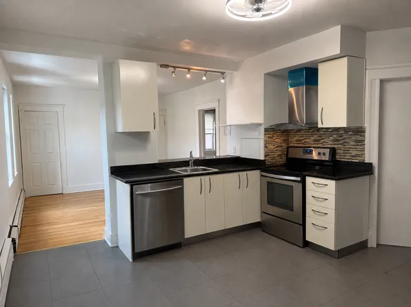 350 Knight St Floor 2, Woonsocket, RI 02895