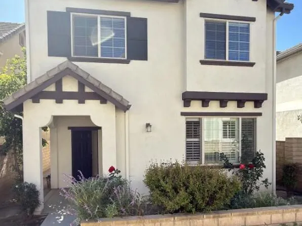 433 Merced Ct, Corona, CA 92878