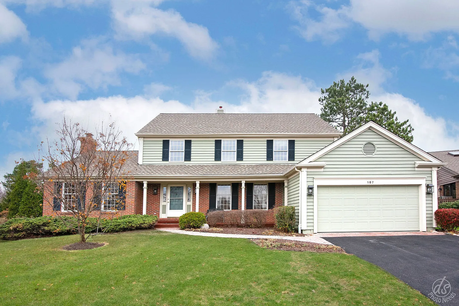 187 Rosslyn Ln photo 1
