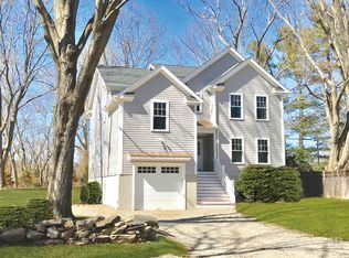 23 Lynn Ct, Darien, CT 06820