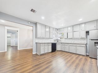 1212 Alamo St, Rosenberg, TX 77471