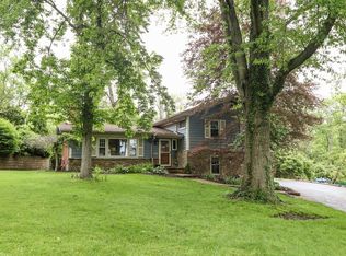 220 Compton Ridge Dr, Cincinnati, OH 45215