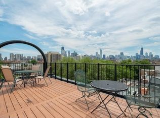 1416 N Mohawk St APT 2, Chicago, IL 60610