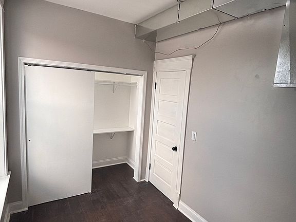 5th image of 2427 S Spaulding Ave Unit 3
