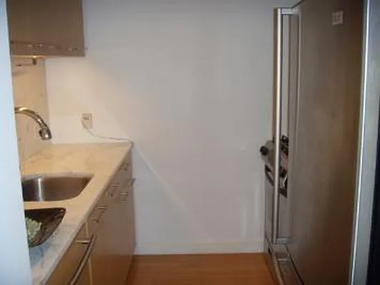 Rented by Sumitomo Real Estate Sales | media 23