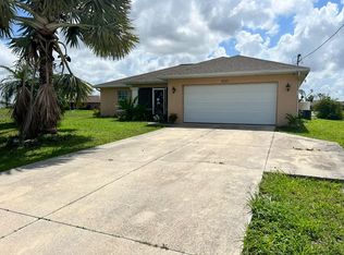 2021 Santa Barbara Blvd N, Cape Coral, FL 33993
