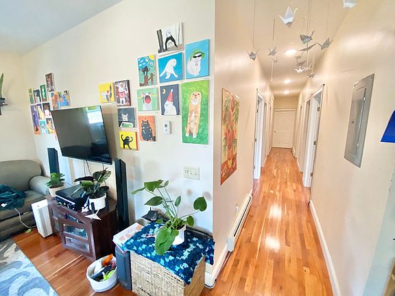 5th image of 92-94 Hyde St #92