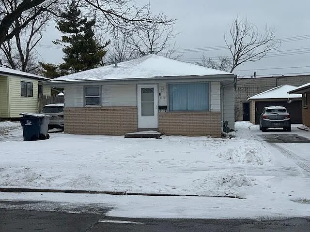 9001 West Thurston AVENUE photo 1