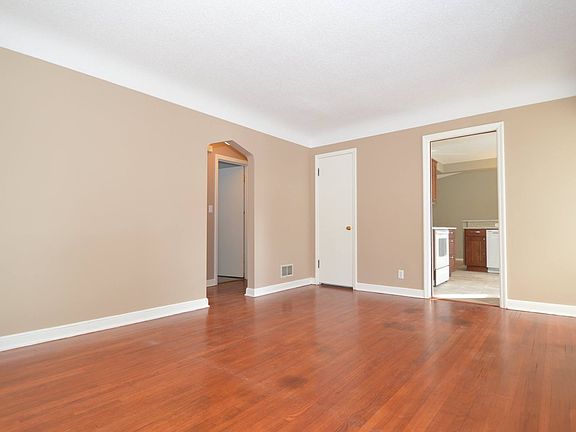 4th image of 6709 Washburn Ave S