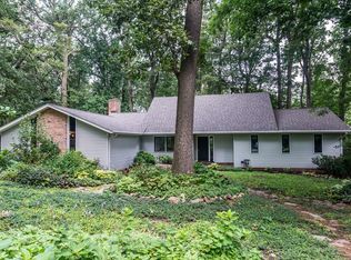 916 Forest Rd, Lancaster, PA 17601