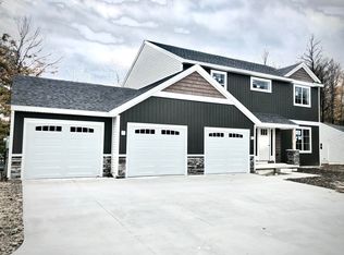 4610 Wren Dr SE, Caledonia, MI 49316