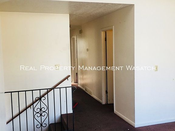 3rd image of 4724 S Xanadu Cir