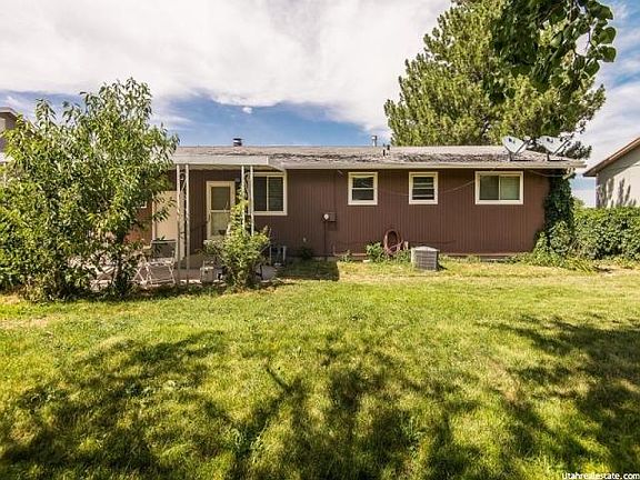 3rd image of 5511 W Lockwood Dr