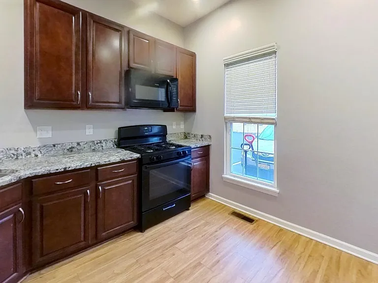 Maple Brooke & Hunt Club Town homes — Photo 35