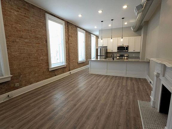 2nd image of 1905 Race St #202