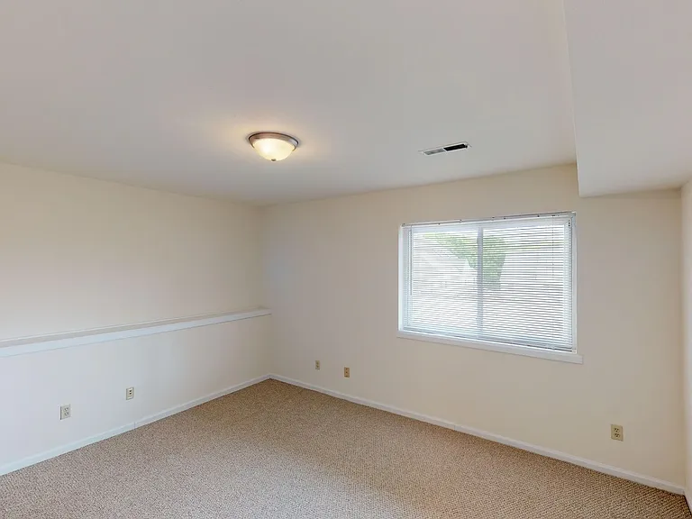 Muirfield Apartments — Photo 45