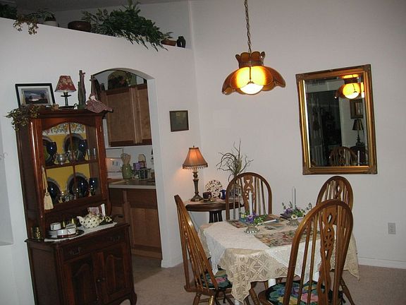 DROOM & ENTRY TO KITCHEN