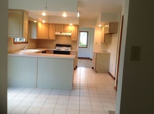 212 Stoney Creek Rd, Clarks Summit, PA 18411