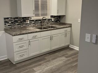 23107 Melville Ave, Hazel Park, MI 48030