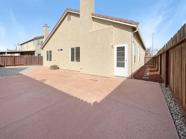 4308 Blake Cir — Photo 18