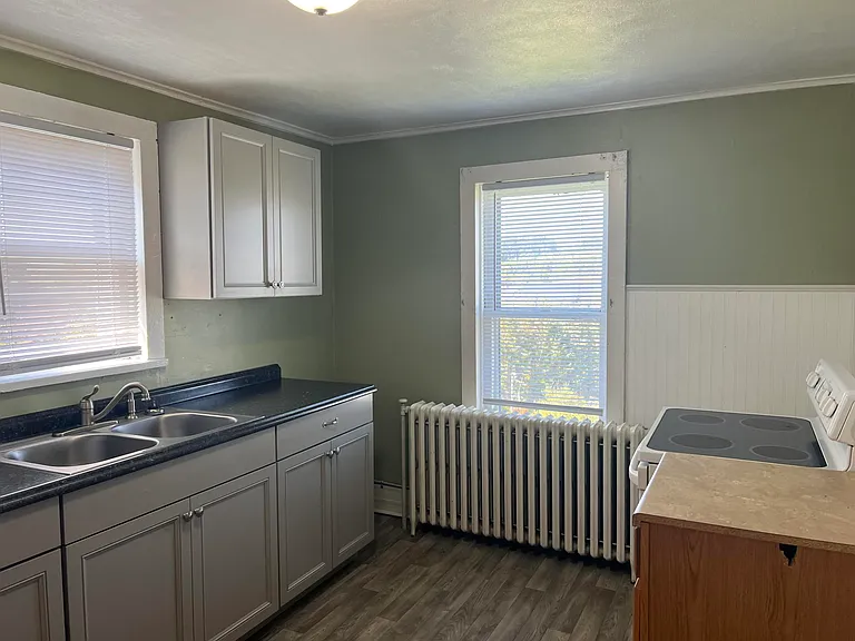 1023 Brusselles St — Photo 16