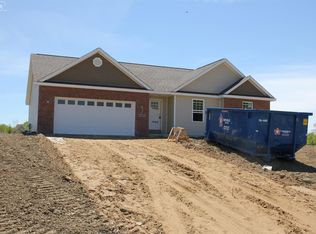 8347 Woodcreek Ct, Swartz Creek, MI 48473