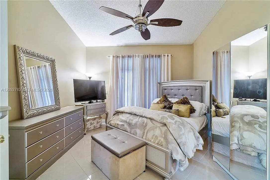 8583 Jade Dr — Photo 3