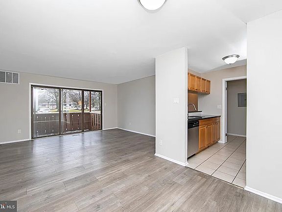 0pen concept dining room livingroom