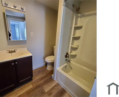 1377 Aberdeen Ave — Photo 9