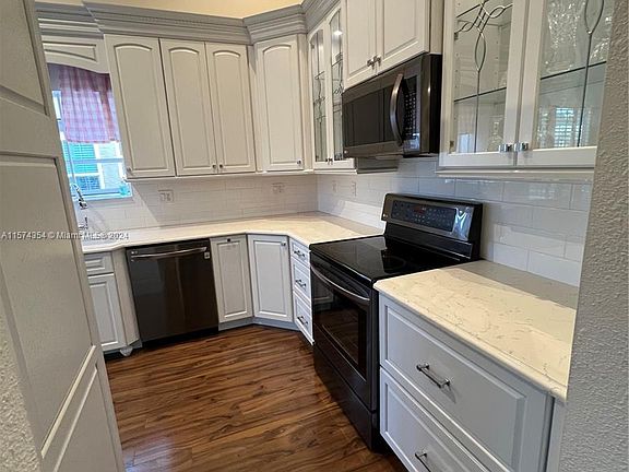 5th image of 3068 Overlook Pl #3068