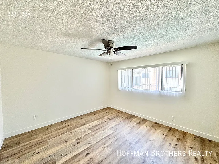 12631 Vanowen St #8 — Photo 11