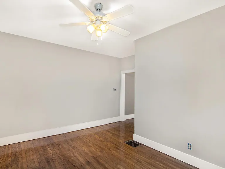 848 Union Ave SE — Photo 5