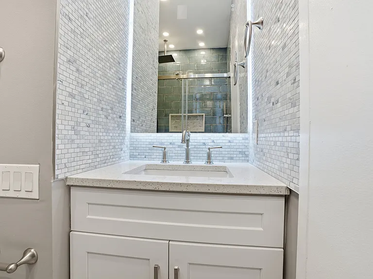 182 Gay St #110 — Photo 15