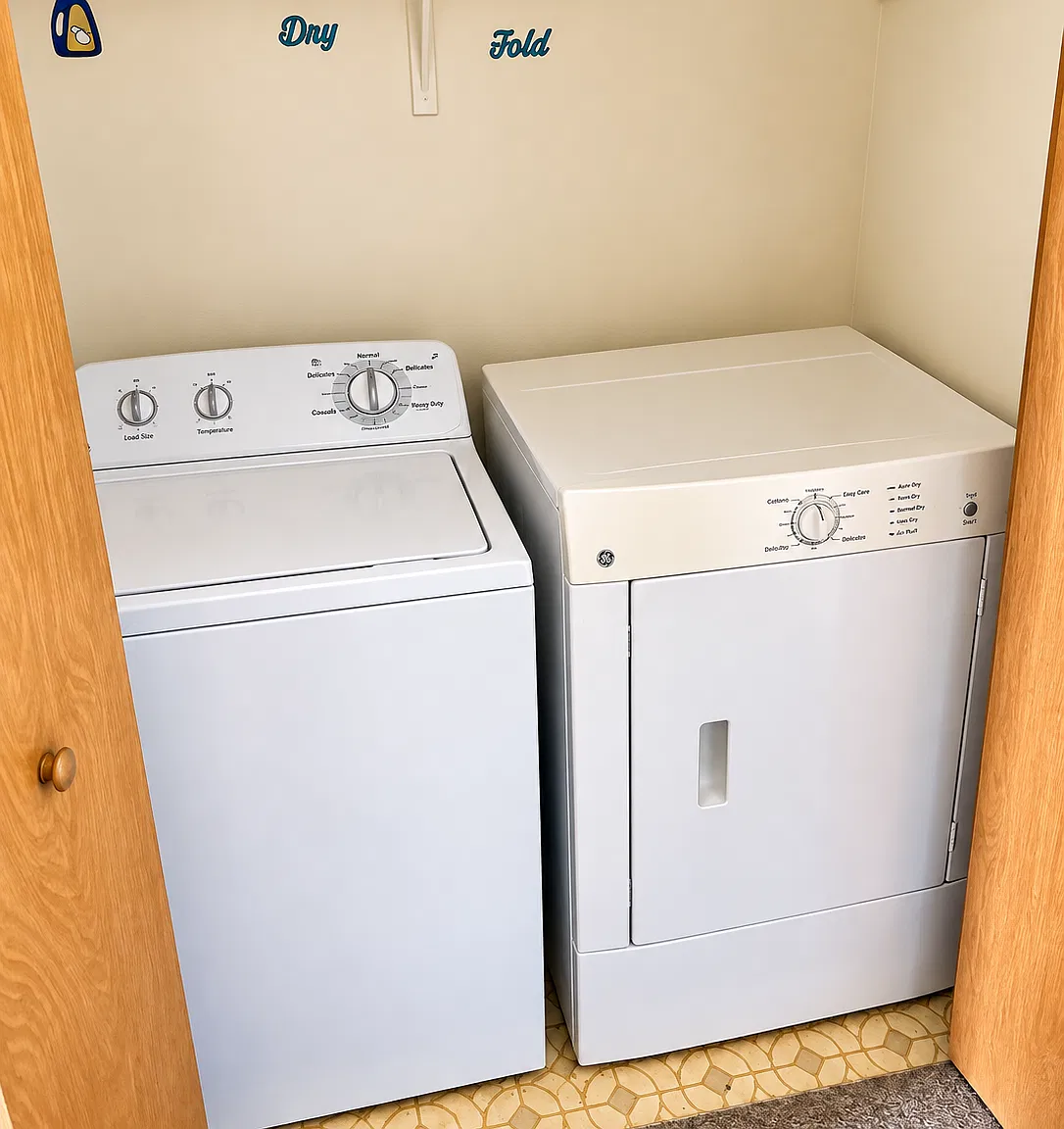 2 bed, 2.5 bath, $1,250 — Photo 4