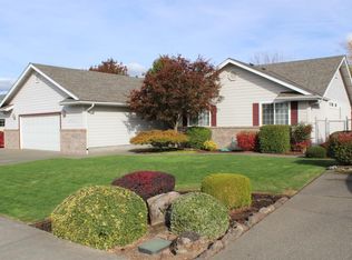 1235 Moon Glo Dr, Grants Pass, OR