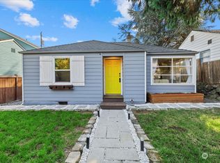 2736 49th Ave SW, Seattle, WA 98116