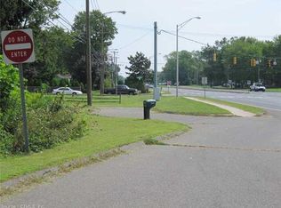 39 Cottage Grove Rd, Bloomfield, CT 06002