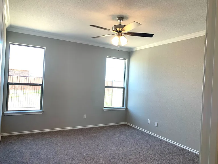 601 Long Prairie Dr — Photo 6